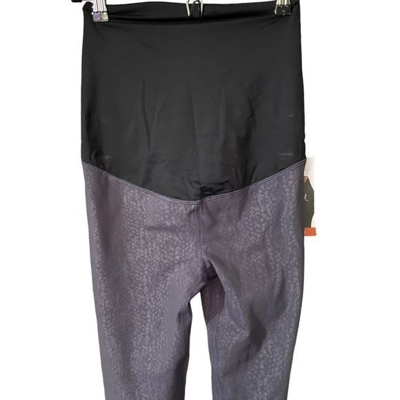 Maternity Isabel Active Leggings - Picture 3 of 8